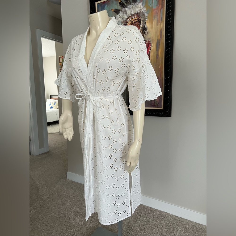 BCBGMAXAZRIA White Eyelet Cotton Wrap Kimono Dress – New Without Tags - Picture 7 of 12